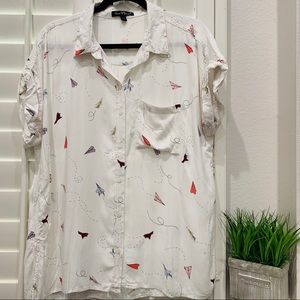 Velvet Heart ❤️ paper plane button up size L